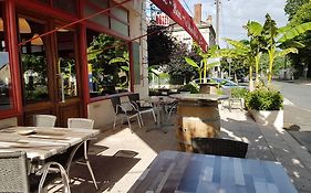 Café De La Gare